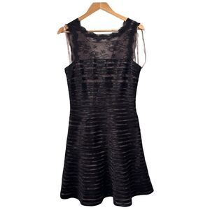 Gianni Bini  Knee length lace top cocktail dress  Size 6